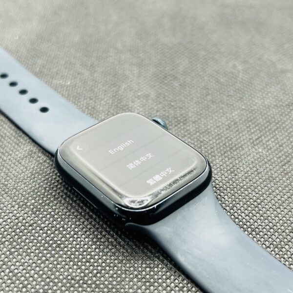 Apple Watch Series 8 41mm GPS Only Midnight (Condition: Good) - Image 5
