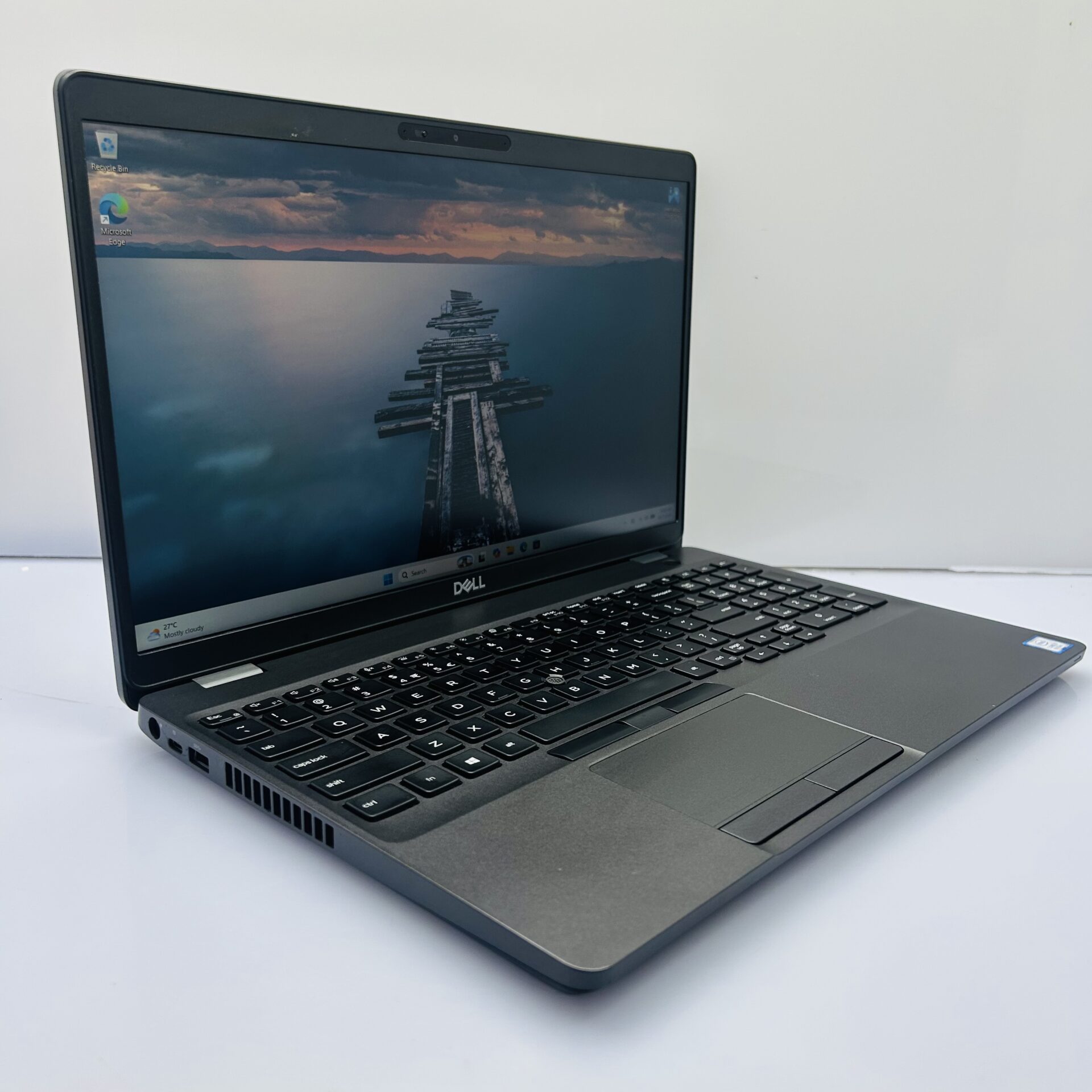Dell Latitude 5500 "Core i7" 1.90GHz 16GB RAM 512GB SSD Black (Condition: Good) - Image 4