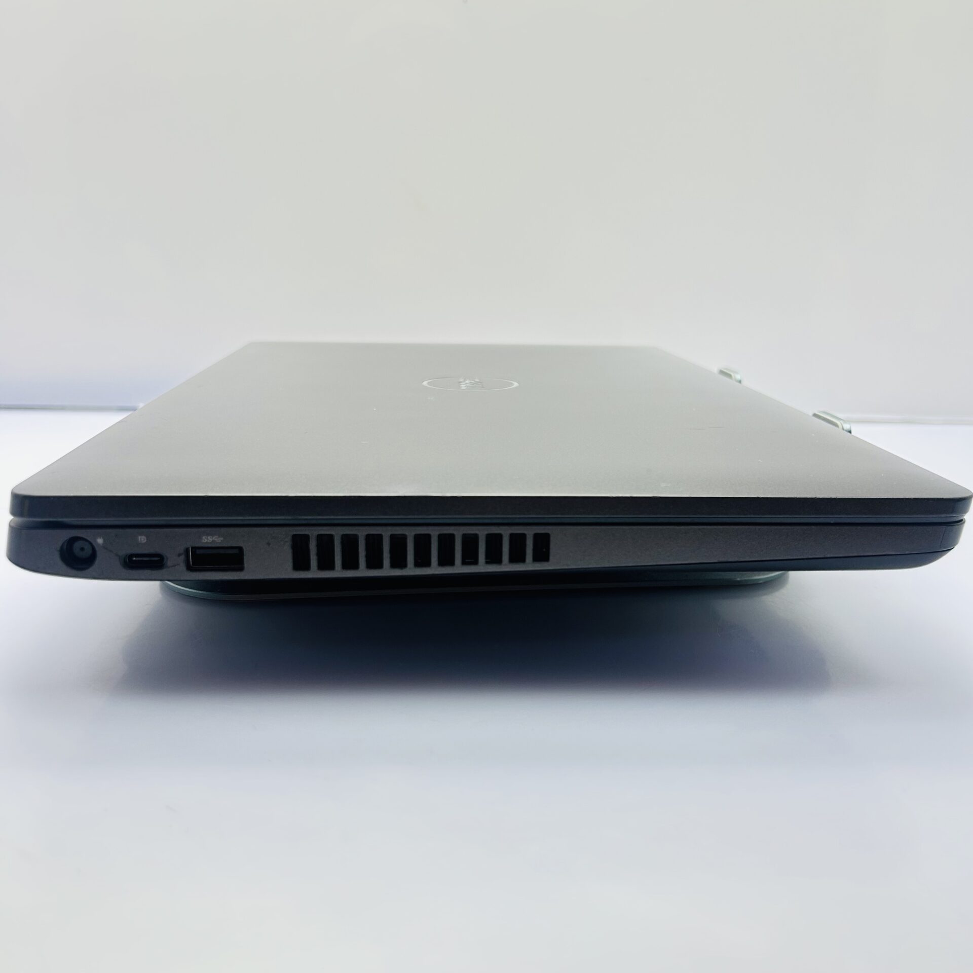 Dell Latitude 5500 "Core i7" 1.90GHz 16GB RAM 512GB SSD Black (Condition: Good) - Image 14