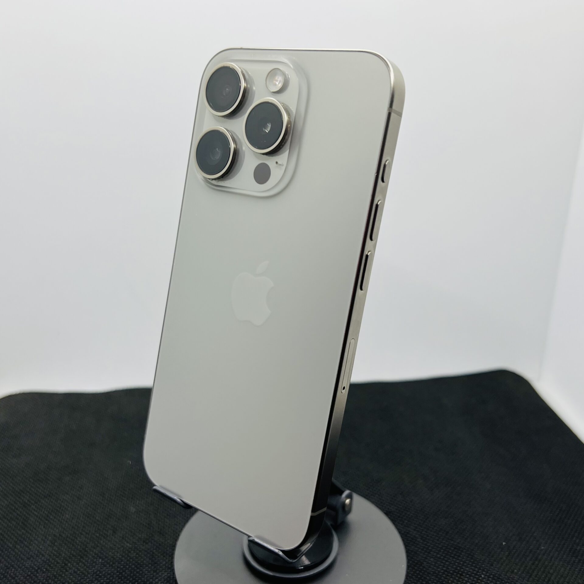 Apple iPhone 15 Pro 256GB Natural Titanium (Condition: Good) - Image 8