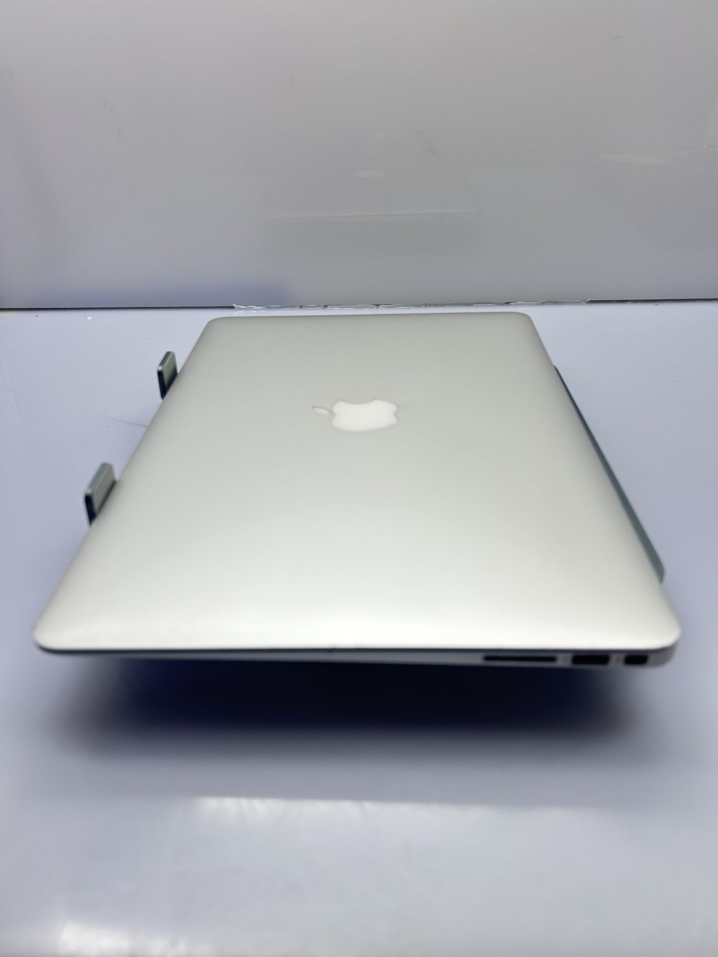 Apple MacBook Air 13-inch "Core i5" 1.8GHz (2017) 8GB RAM 128GB SSD Silver (Condition: Good) - Image 7