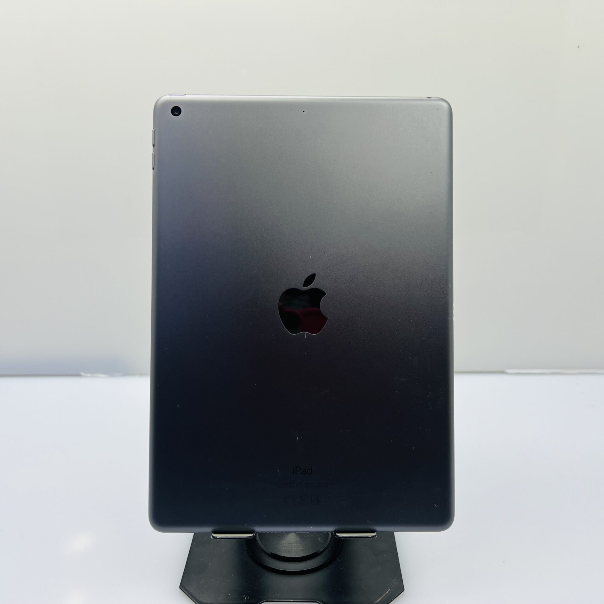 Apple iPad 10.2″ 7th Gen 32GB (WiFi Only) Space Gray (Condition: Good) - Image 8