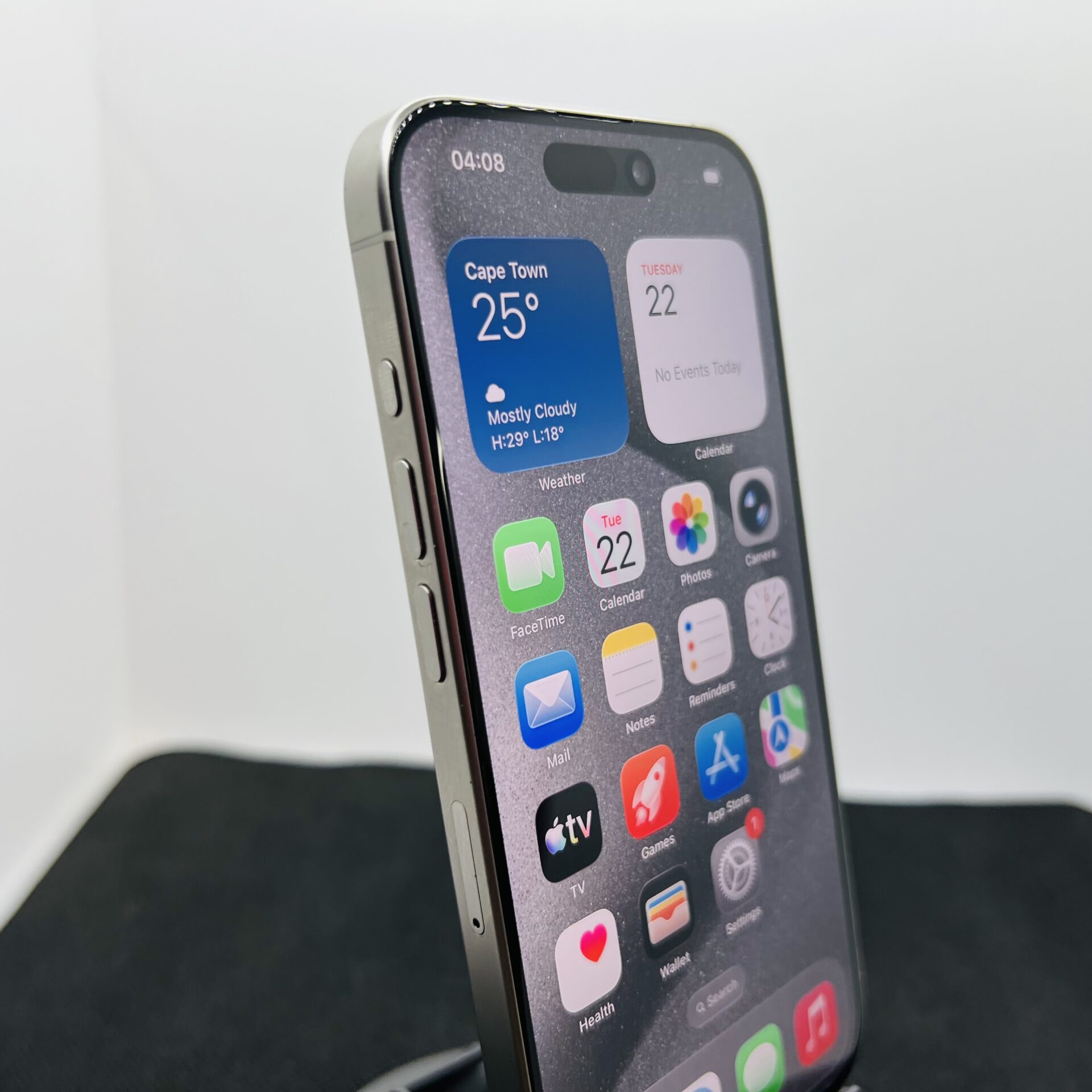 Apple iPhone 15 Pro 128GB White Titanium (Condition: Good) - Image 4
