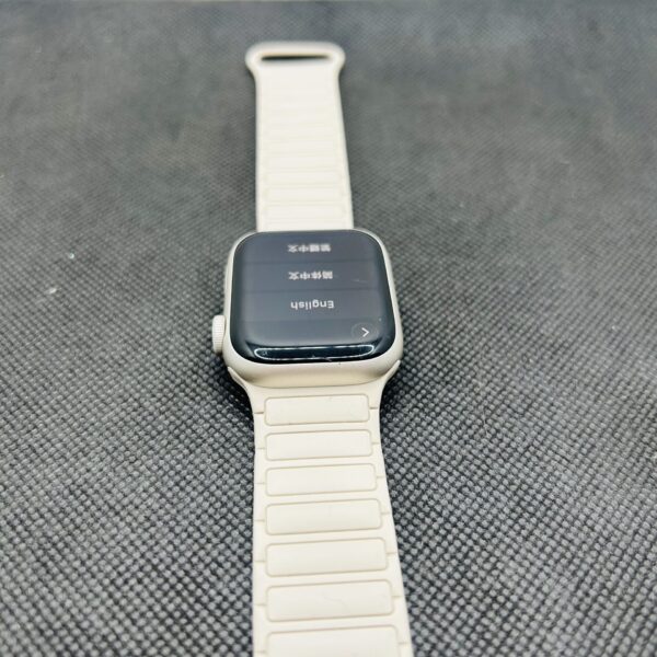 Apple Watch Series 8 41mm GPS Only Starlight (Condition: Good) - Image 6