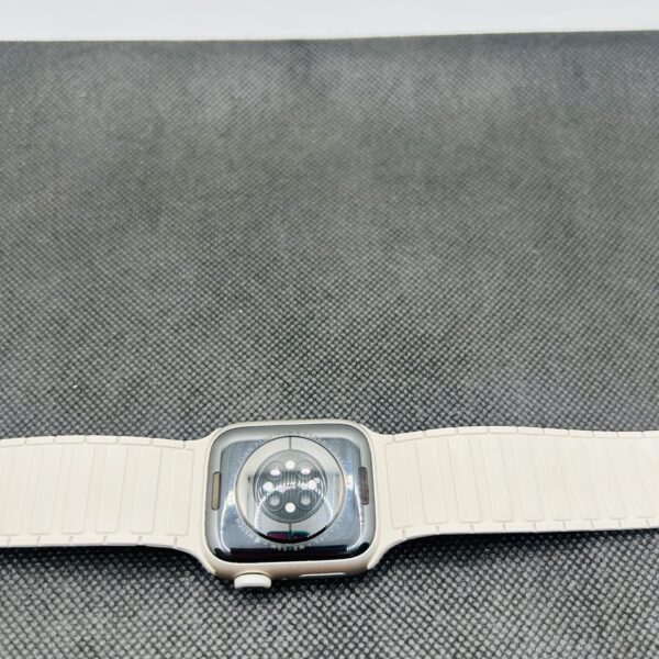 Apple Watch Series 8 41mm GPS Only Starlight (Condition: Good) - Image 11