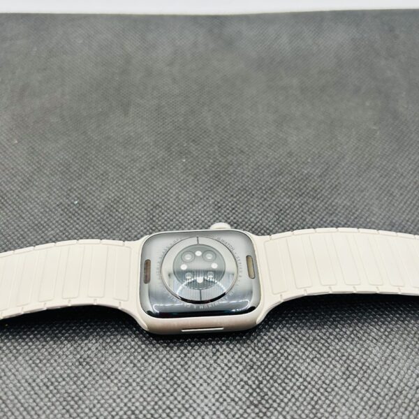 Apple Watch Series 8 41mm GPS Only Starlight (Condition: Good) - Image 12