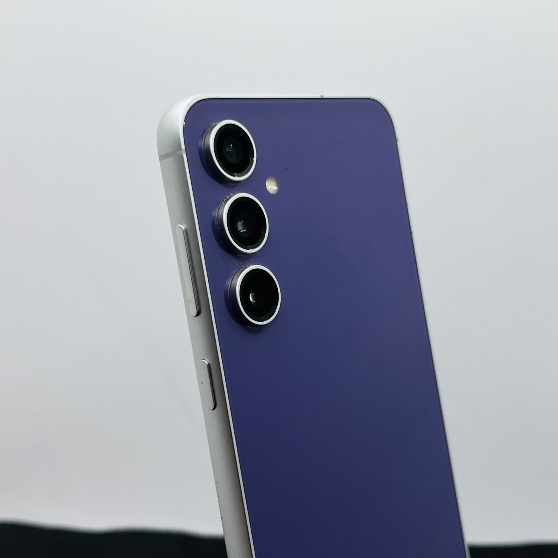 Samsung Galaxy S23 FE 256GB Purple (Condition: Good) - Image 9