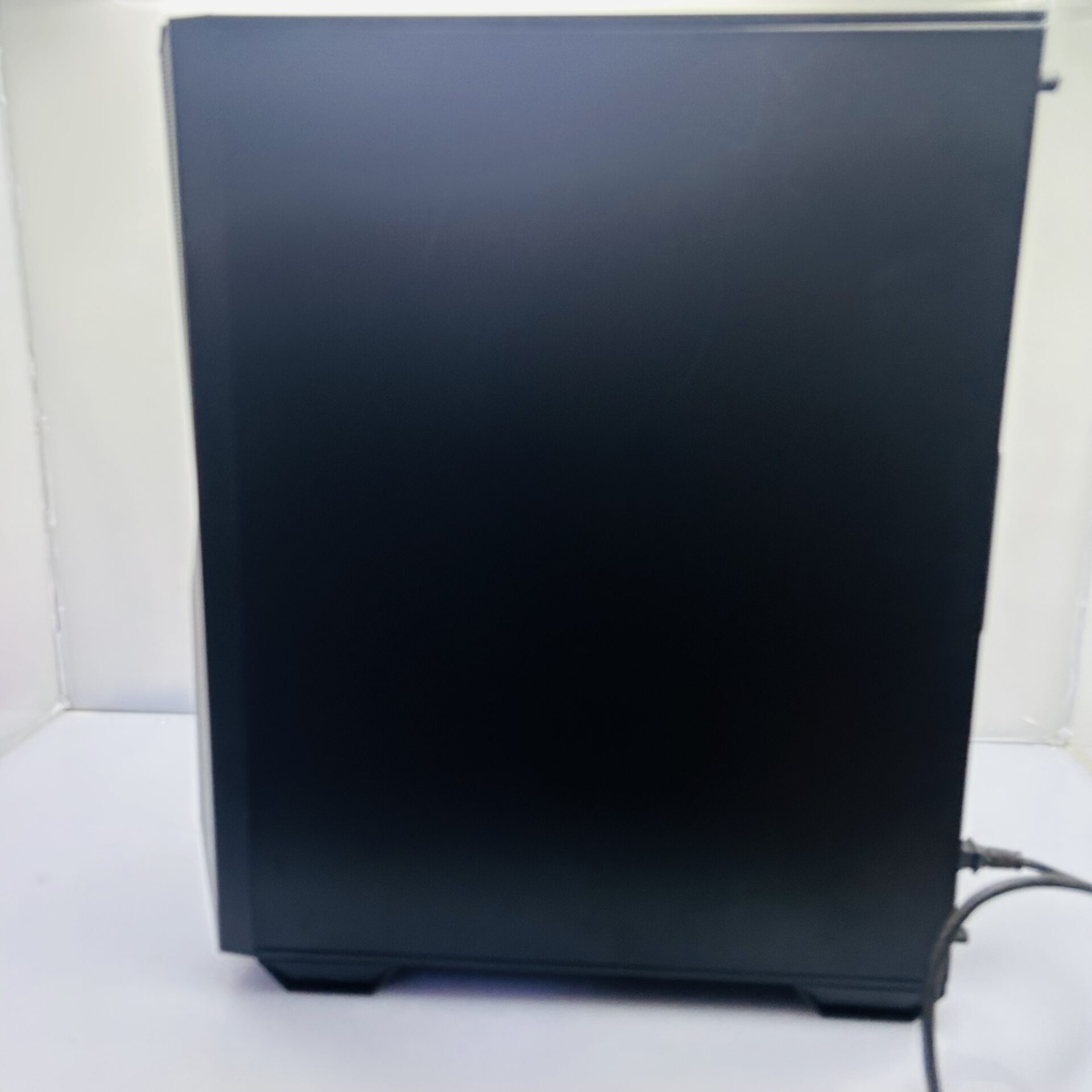 COMBO DEAL: Custom PC Gaming Box + Cooler Master GM27-FFS Monitor + Steelseries Aerox 3 Gaming Mouse + Logitech G915 TKL Keyboard (Condition: Good) - Image 4