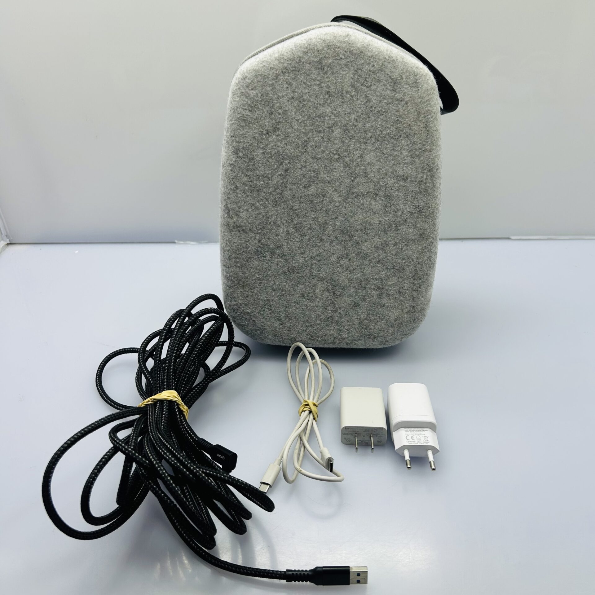 Meta Oculus Quest 2 128GB White - Fast Battery Drain (Condition: Good) - Image 9