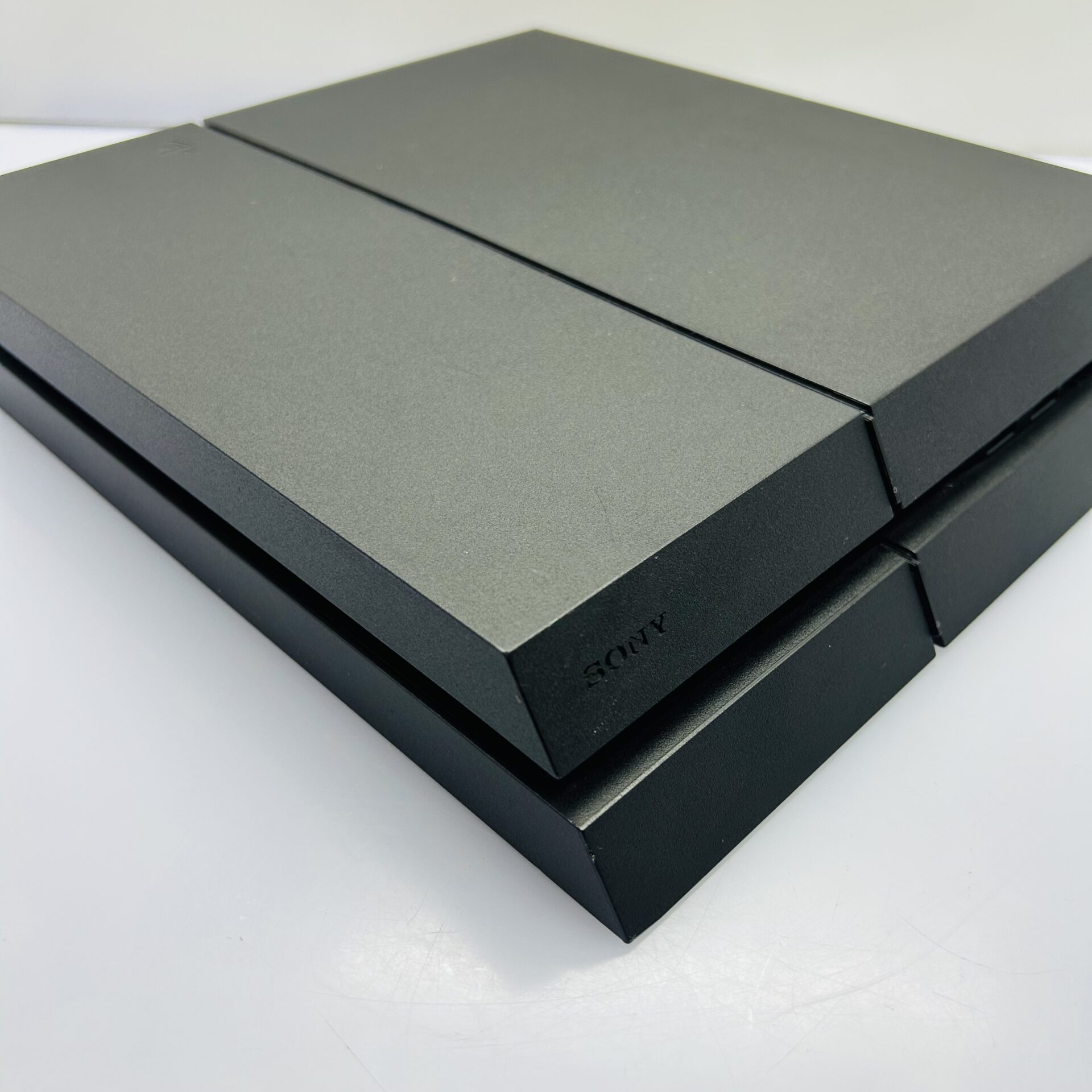 Sony PlayStation 4 1TB Black + Power Cable + HDMI Cable + 1x Controller - Slow Disc Drive (Condition: Good) - Image 5