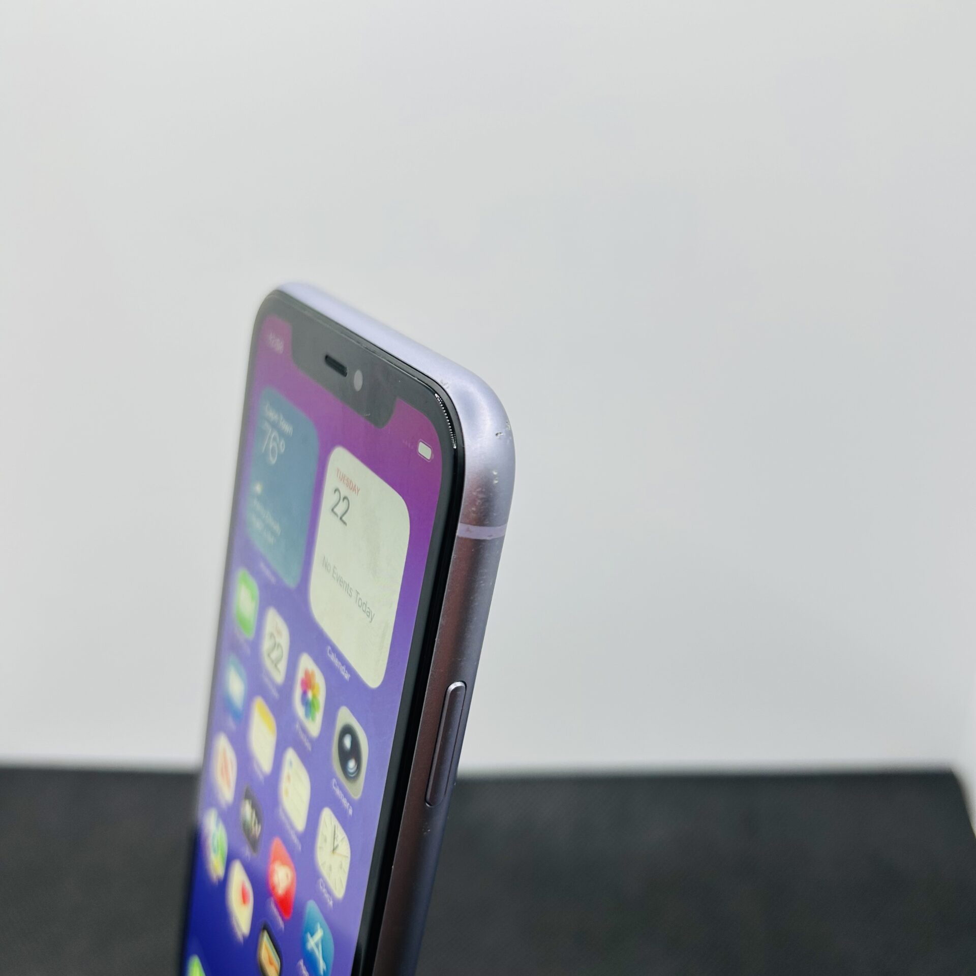 Apple iPhone 11 256GB Purple (Condition: Good) - Image 4