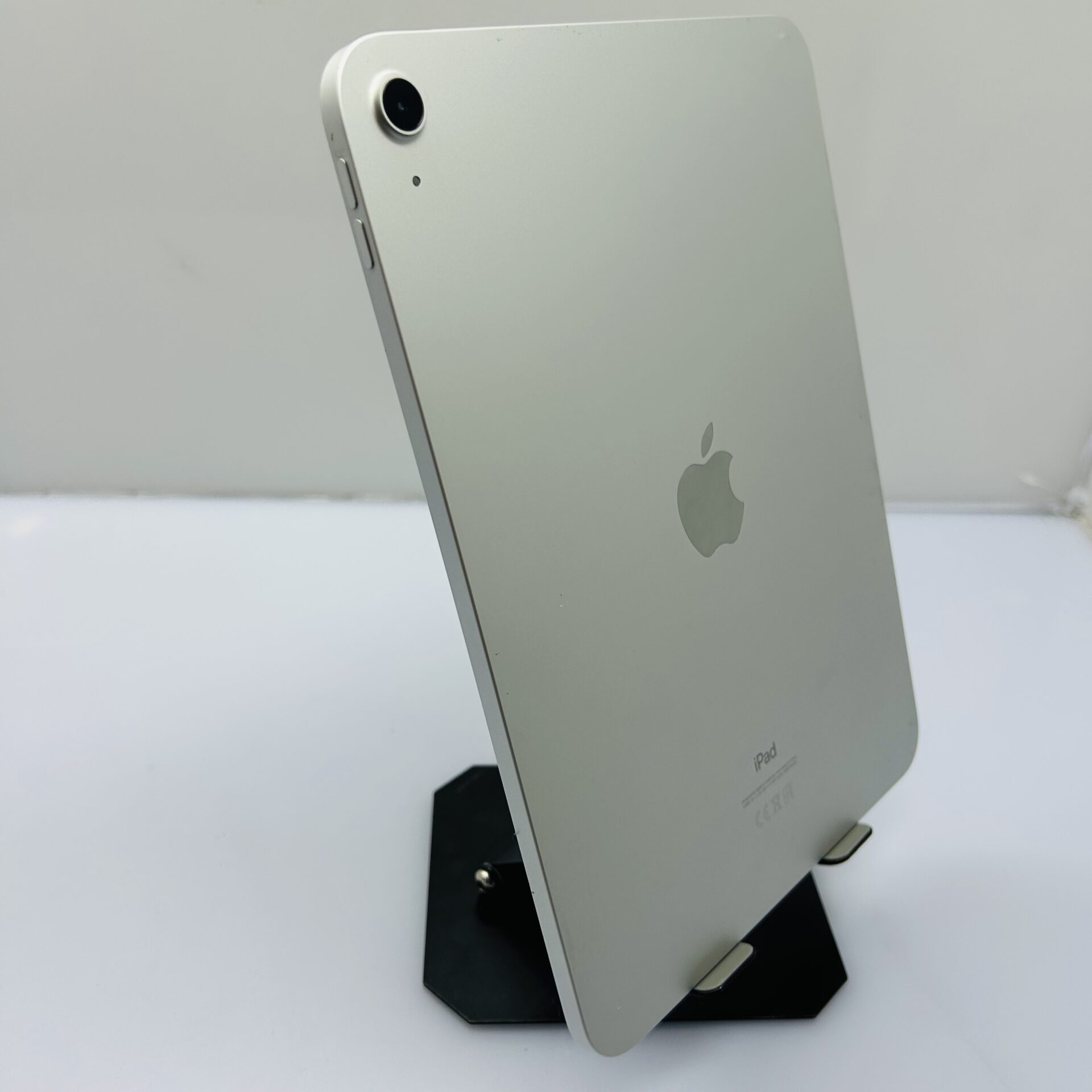 Apple iPad 10.2 10th Gen 64GB (WiFi Only) Silver (Condition: Good) - Image 11