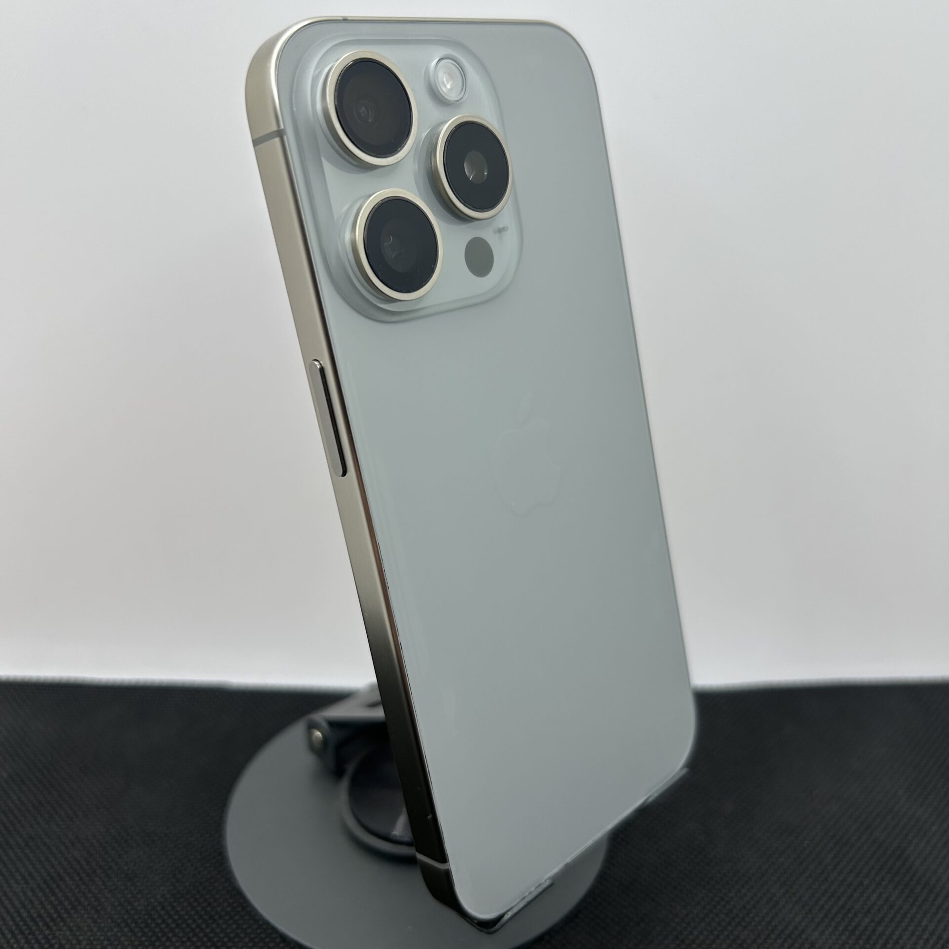 Apple iPhone 15 Pro 256GB Natural Titanium (Condition: Good) - Image 7