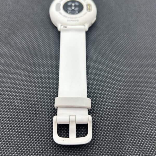 Garmin Vivoactive 5 Ivory Cream Gold Aluminum Bezel (Condition: Good) - Image 9