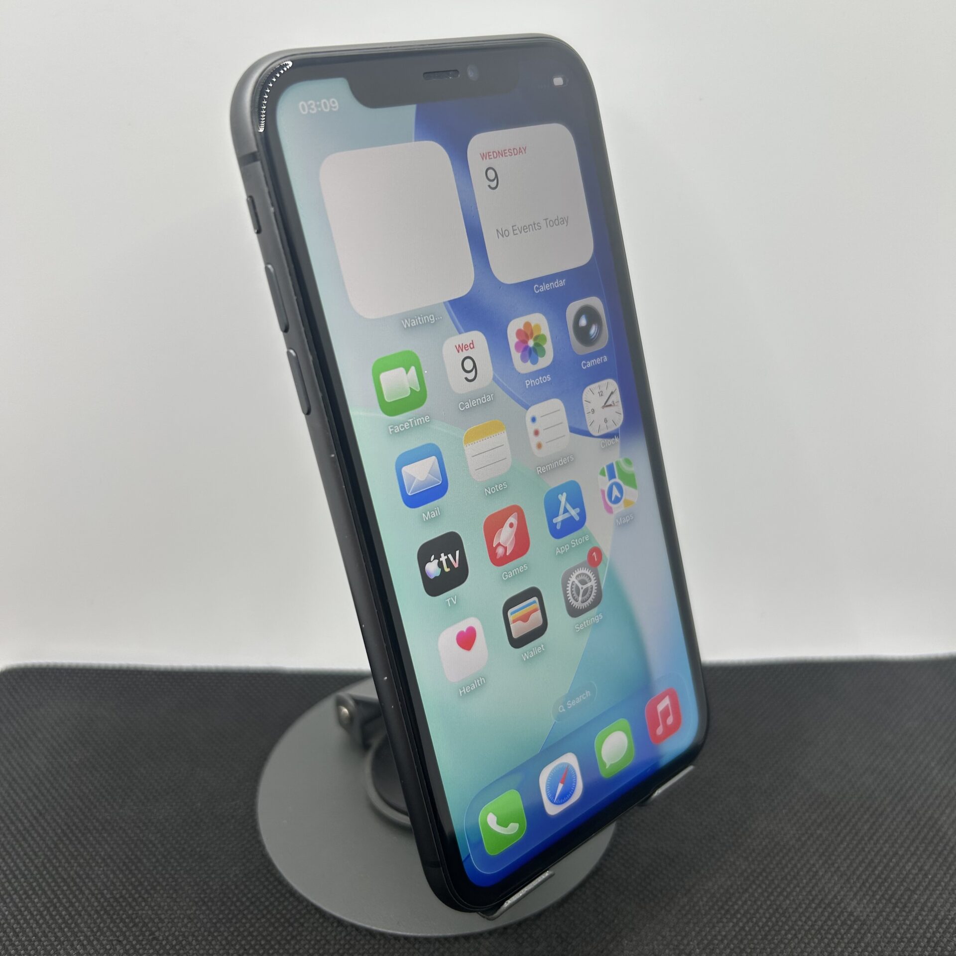 Apple iPhone 11 256GB Black (Condition: Good) - Image 3