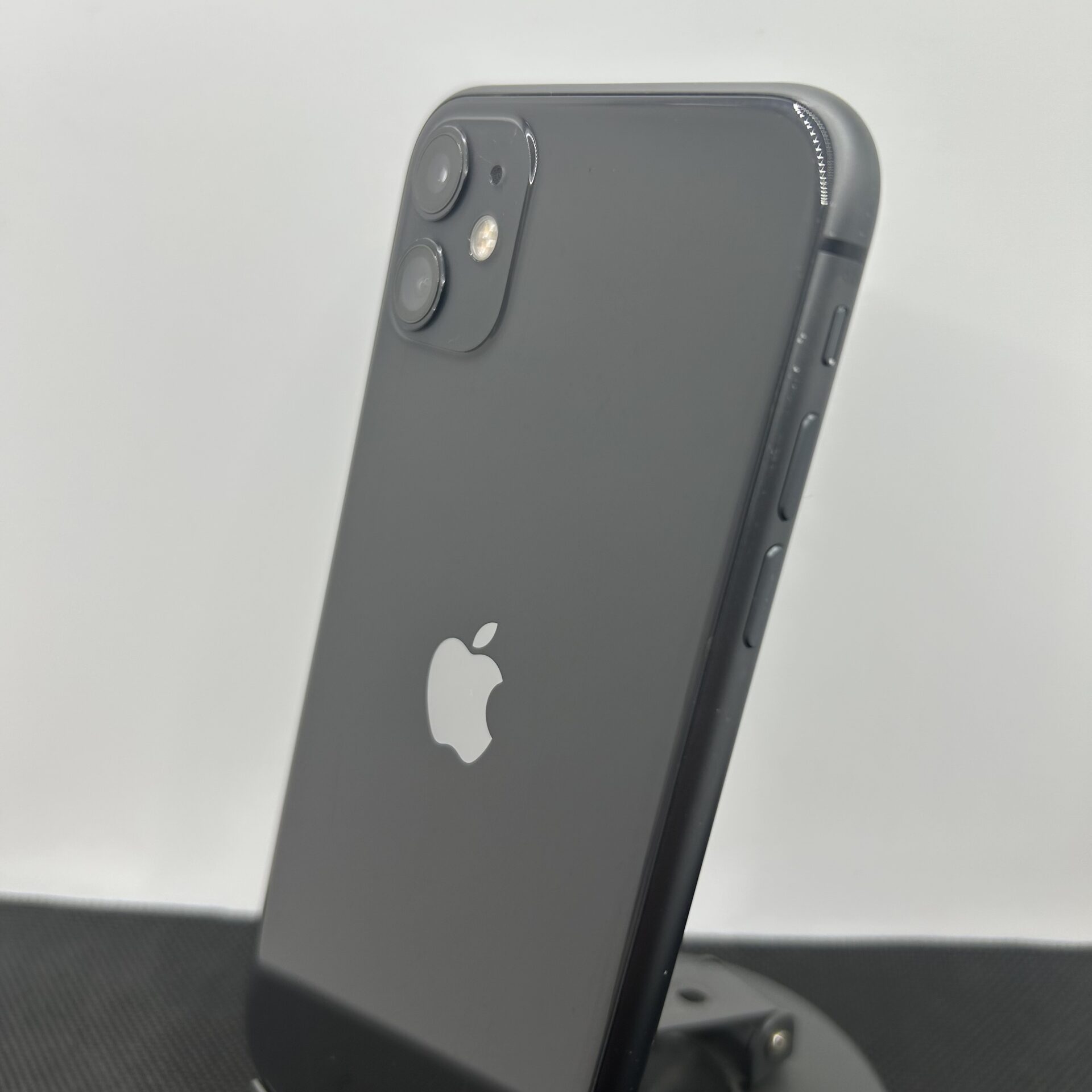 Apple iPhone 11 256GB Black (Condition: Good) - Image 10
