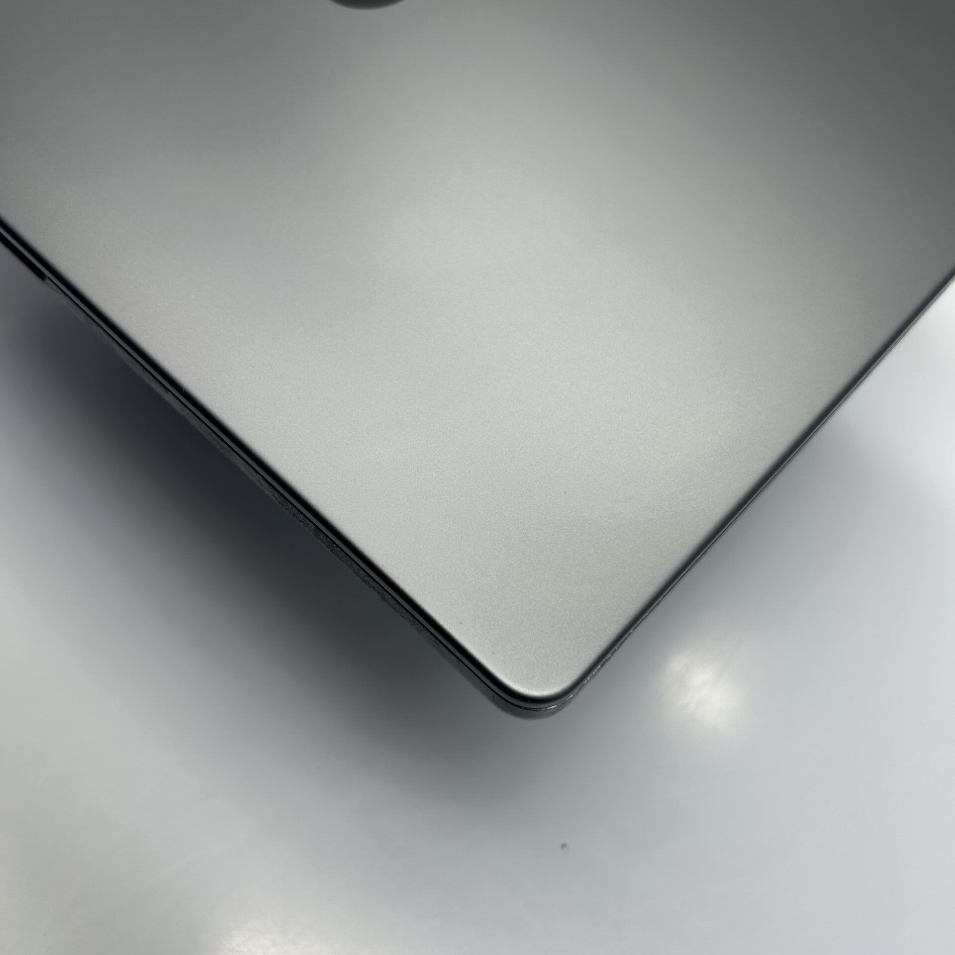 Apple MacBook Pro 14-inch "M3 Pro" 11 CPU/ 14 GPU 18GB RAM 512GB SSD Space Black (Condition: Good) - Image 8