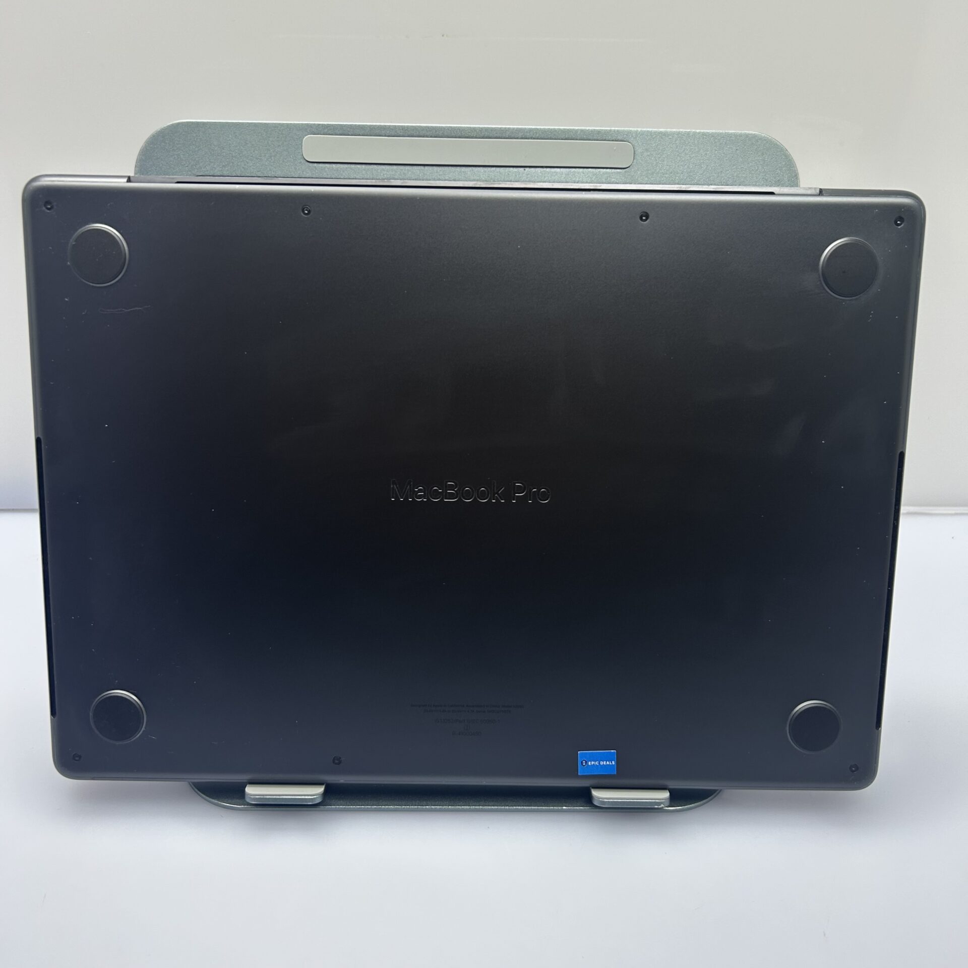 Apple MacBook Pro 14-inch "M3 Pro" 11 CPU/ 14 GPU 18GB RAM 512GB SSD Space Black (Condition: Good) - Image 6