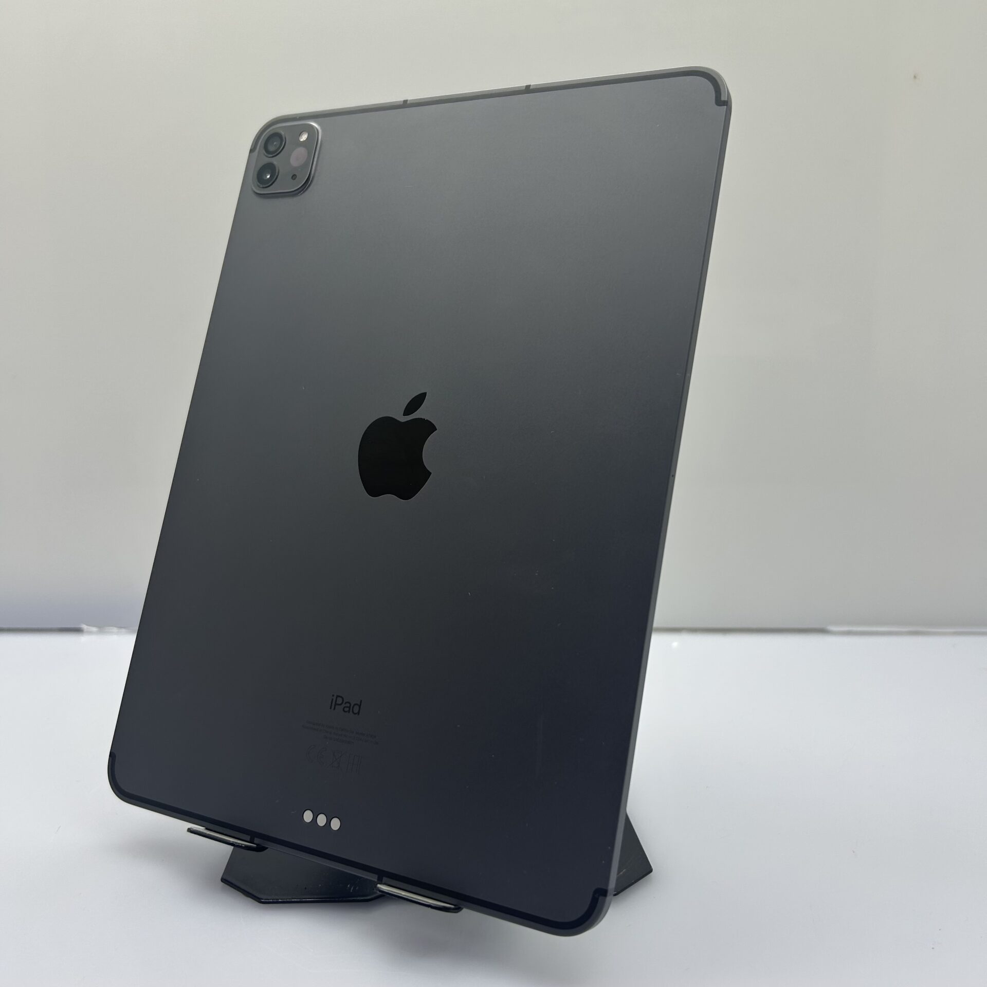 Apple iPad Pro 11" 3rd Gen (Wi-Fi/Cellular) 512GB Space Gray (Condition: Good) - Image 9