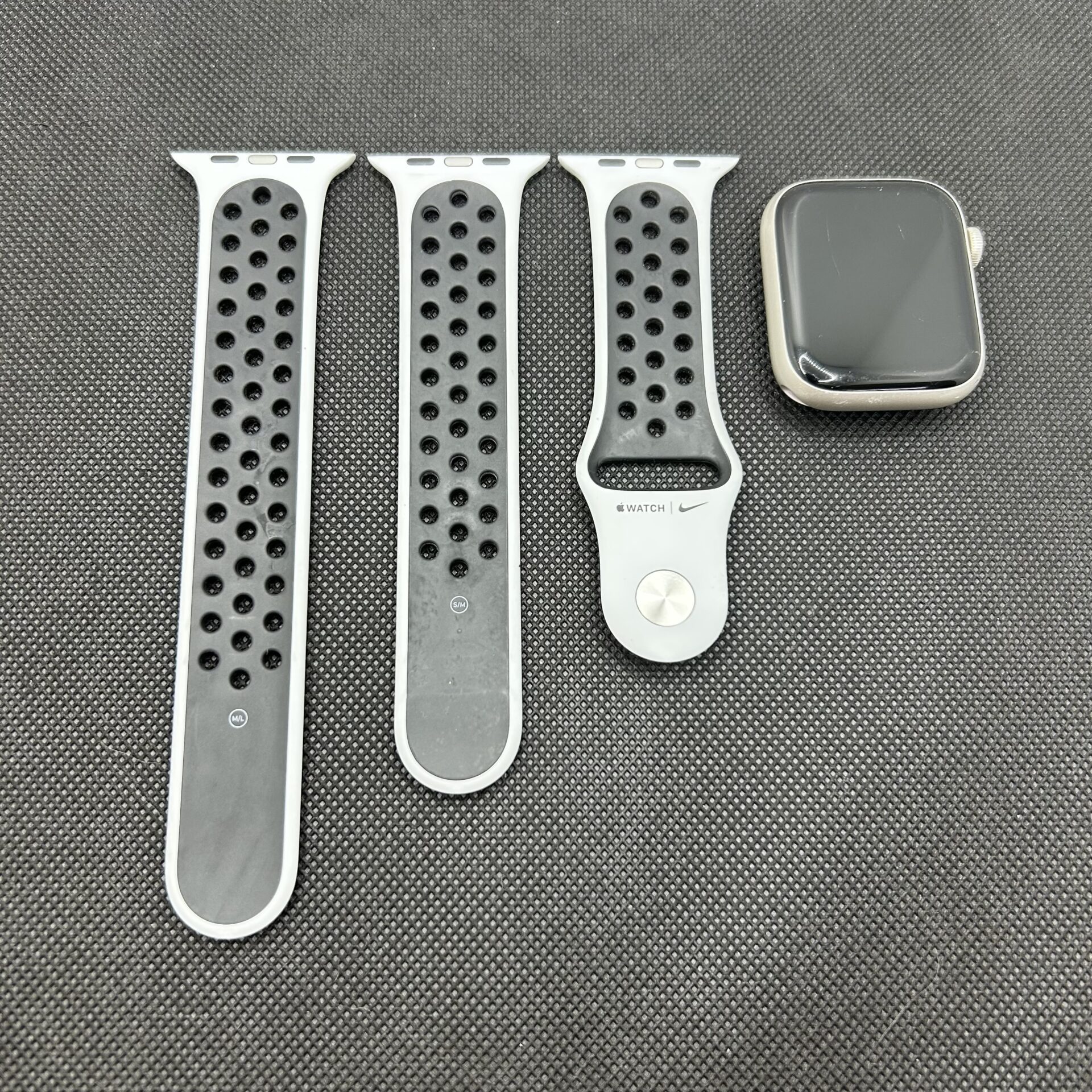 Apple Watch Series 7 Nike GPS 45mm Starlight (Condition: Good) - Image 2