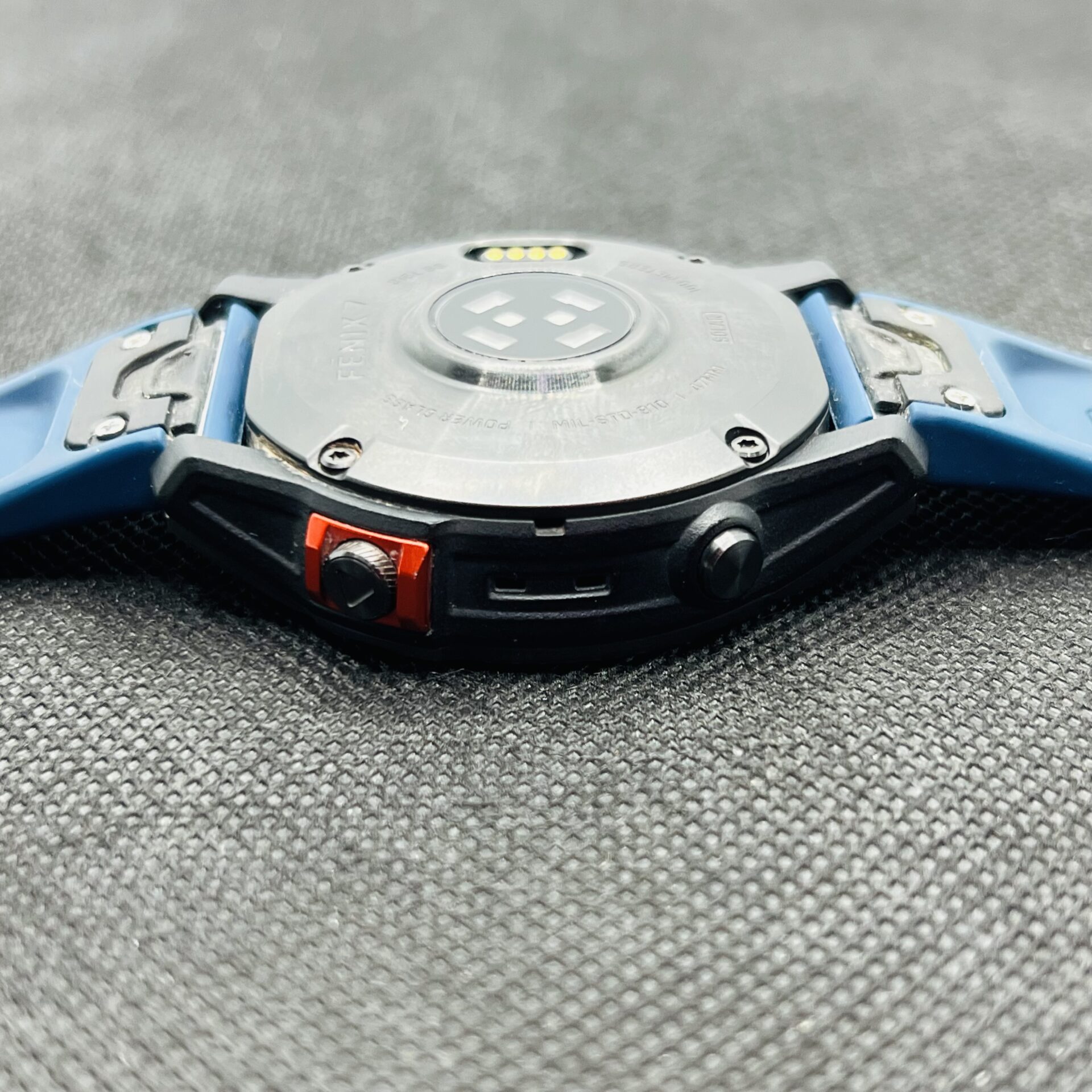 Garmin Fenix 7 Solar - Slate Gray With Blue Textured Silicone Band (Condition: Good) - Image 6