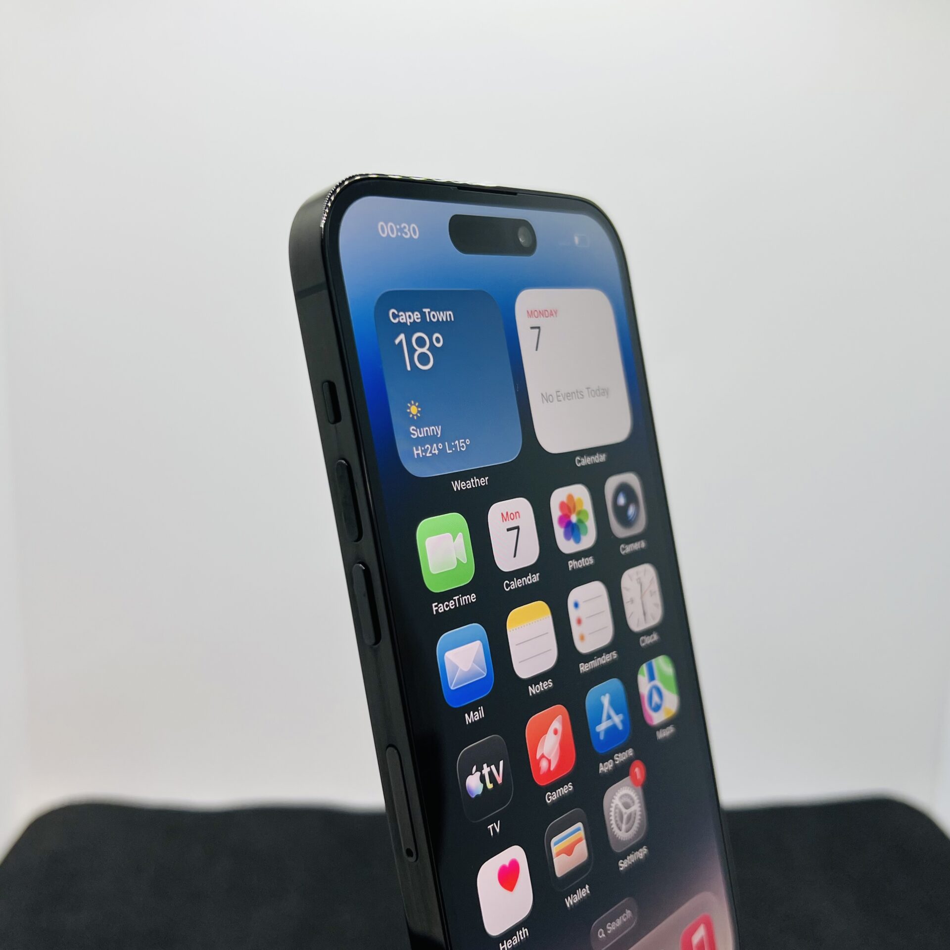 Apple iPhone 14 Pro 256GB Space Black (Condition: Good) - Image 4